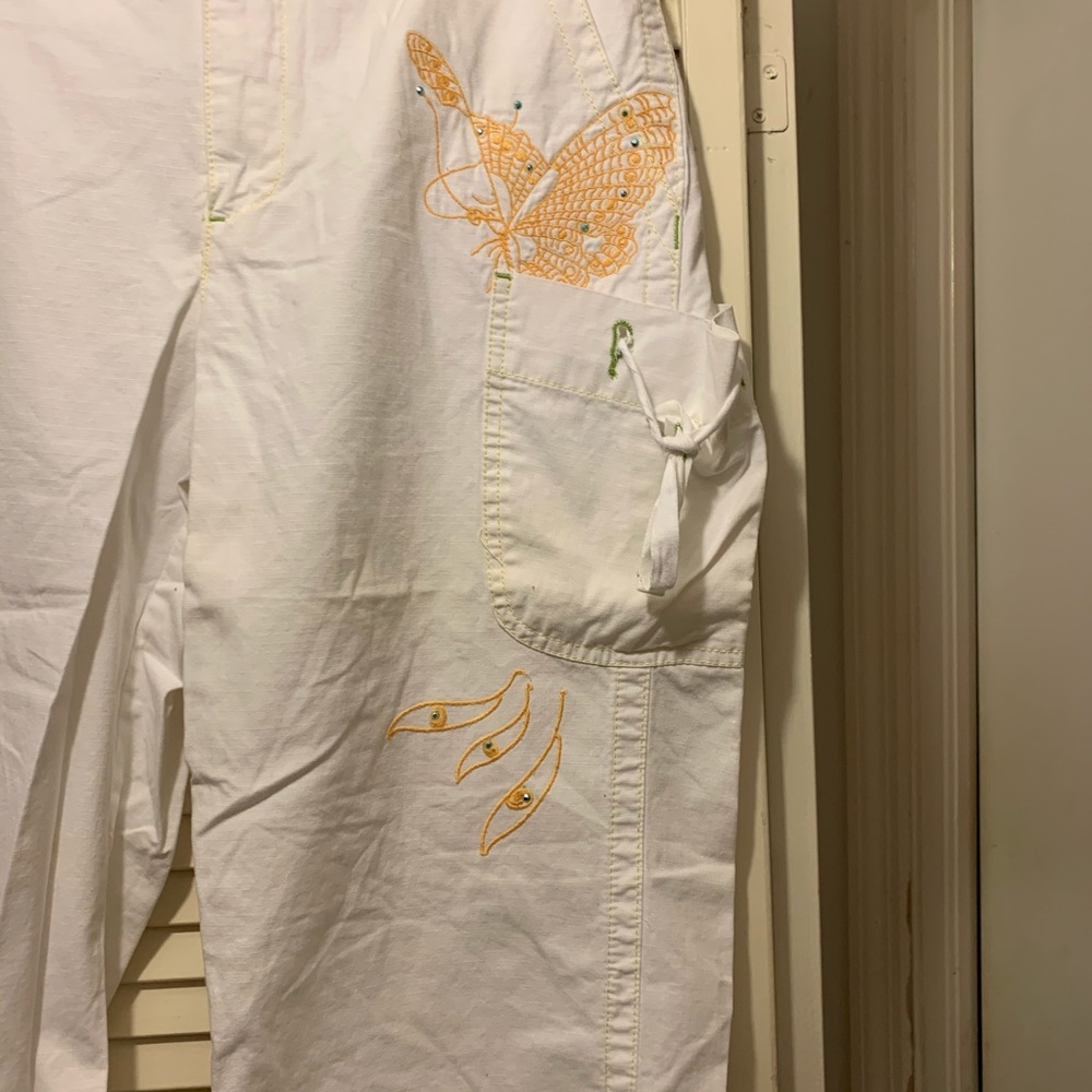 Capris - Picture 2 of 5